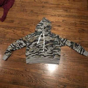 Camo sweatshirt